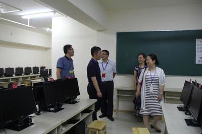 四川电大党委书记谭文劲到城铁分院调研指导工作